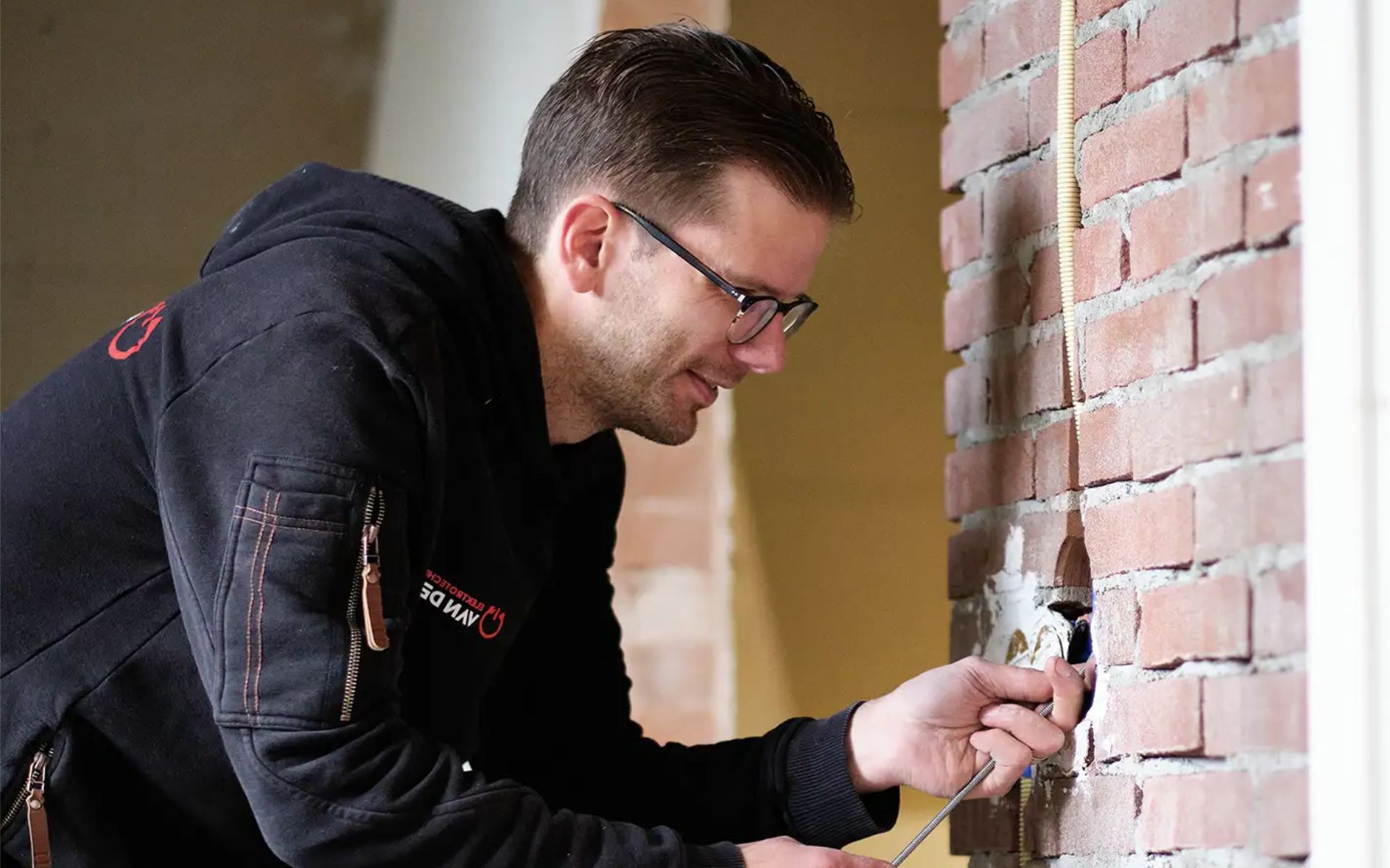 Elektrotechnische installaties voor bedrijven